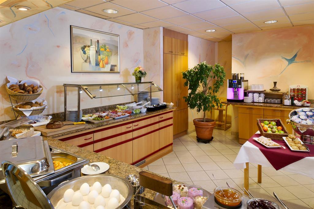 Michel Hotel Frankfurt Airport Ruesselsheim Restaurant photo